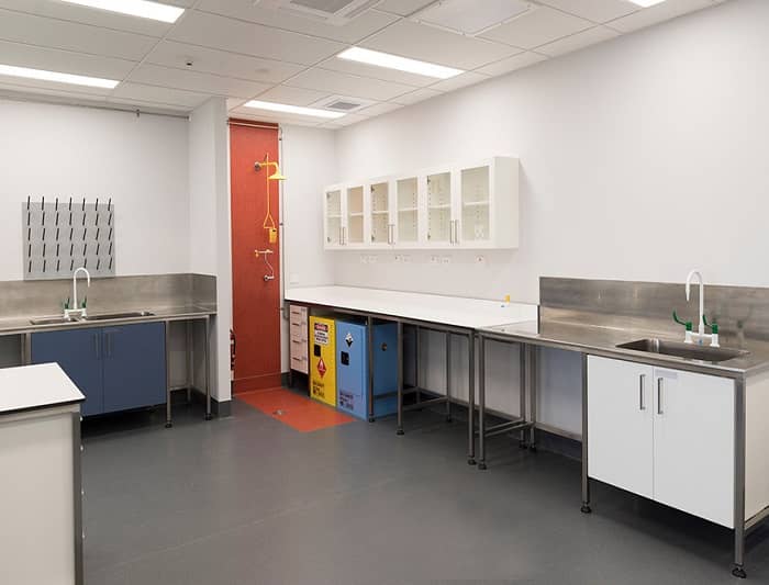 廣州實(shí)驗(yàn)室裝修公司總結(jié)食品理化實(shí)驗(yàn)室建設(shè)要點(diǎn)