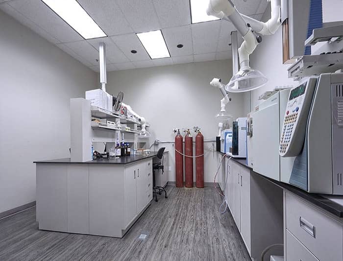 廣州實驗室裝修公司
