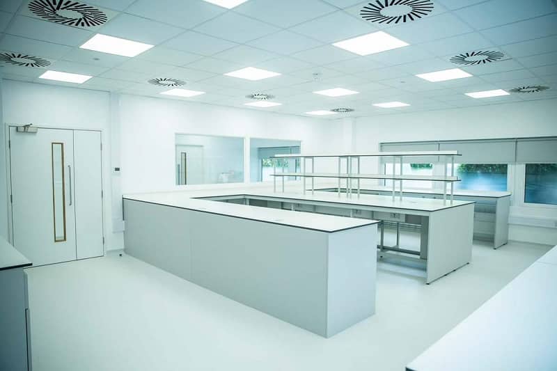 萬級潔凈實驗室裝修設計
