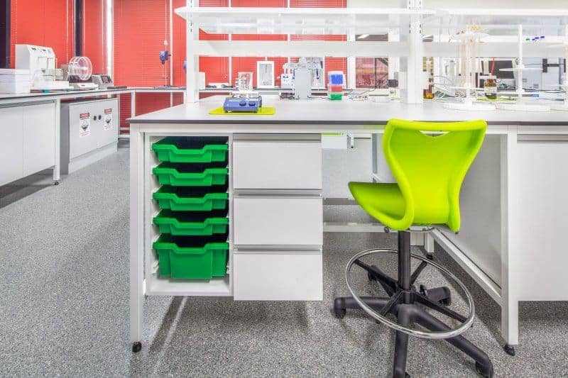 化工廠檢測(cè)實(shí)驗(yàn)室裝修設(shè)計(jì)