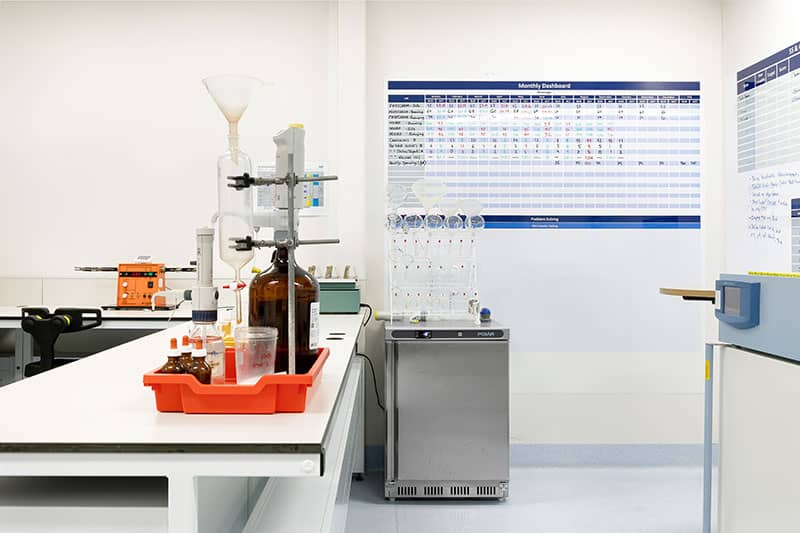 TFT生物半導(dǎo)體實驗室裝修設(shè)計