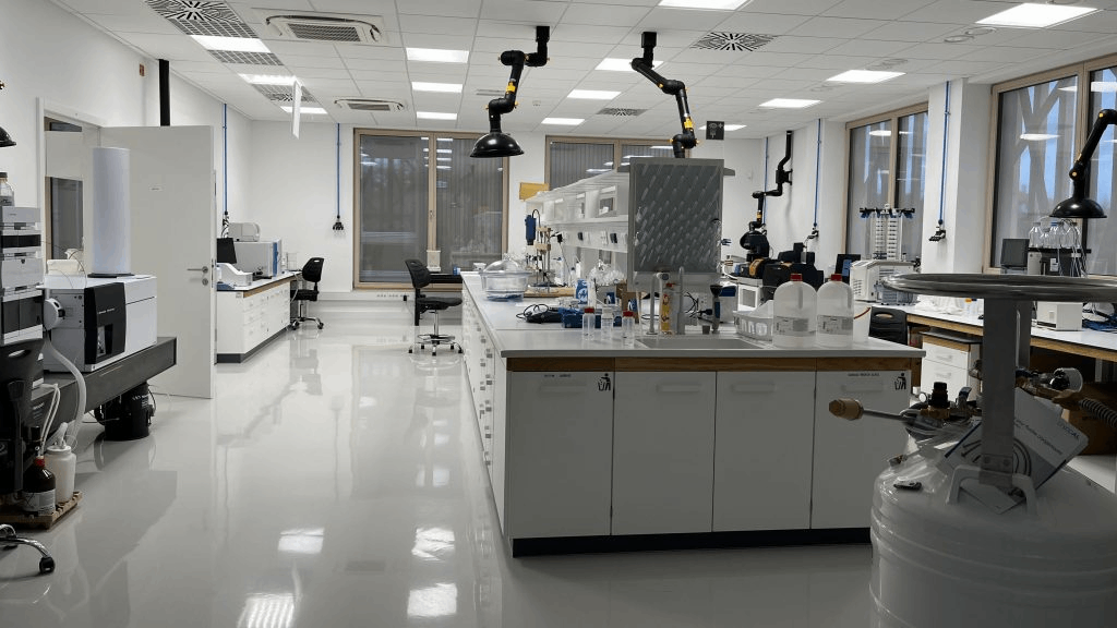 臨床基因擴(kuò)增檢驗(yàn)實(shí)驗(yàn)室設(shè)計(jì)標(biāo)準(zhǔn)