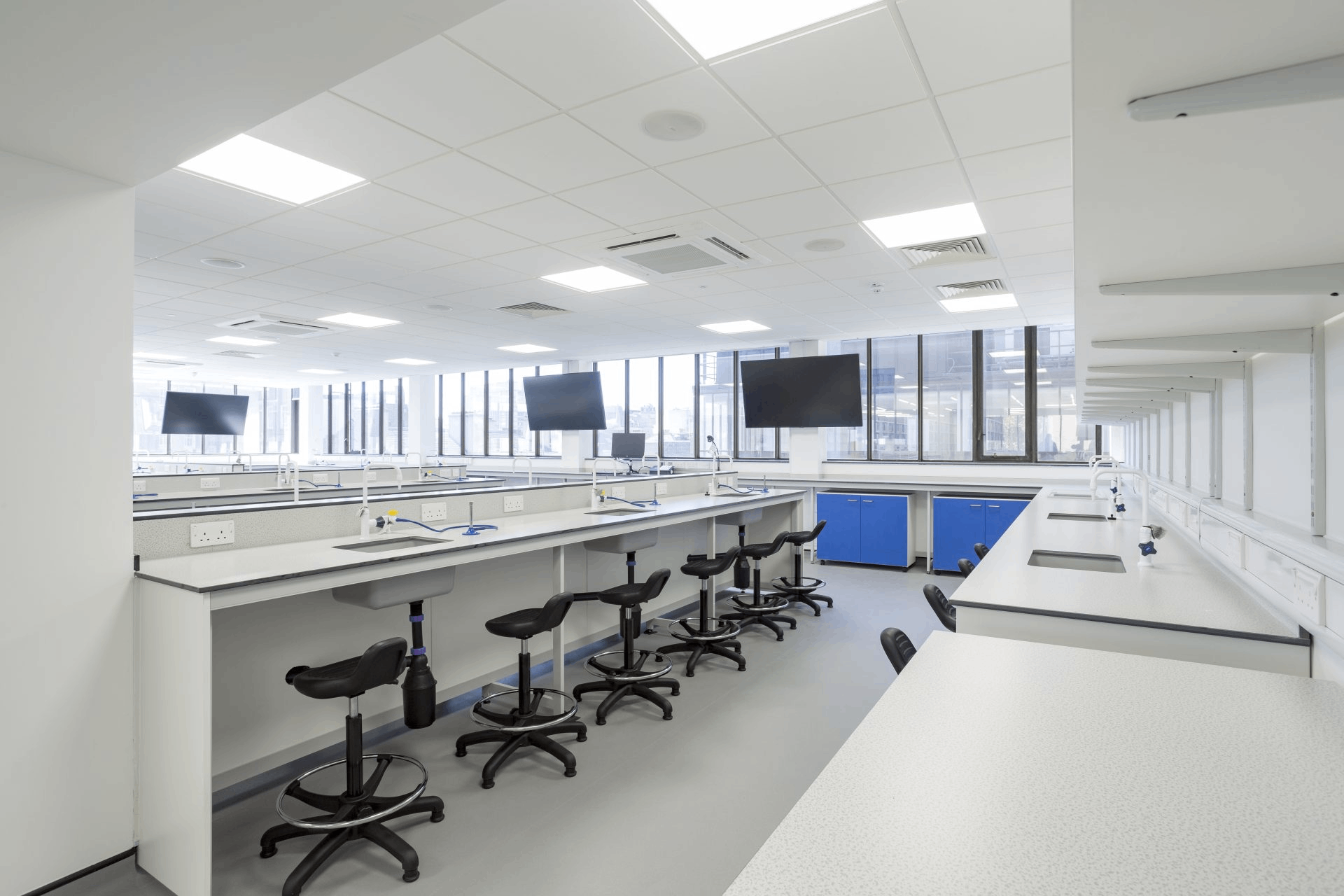 從開始到完工物理實驗室建設(shè)流程是怎樣的