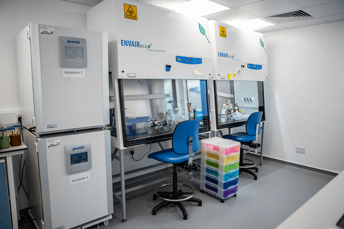 化學實驗室通風設計規范中，通風量計算需要考慮以下因素：